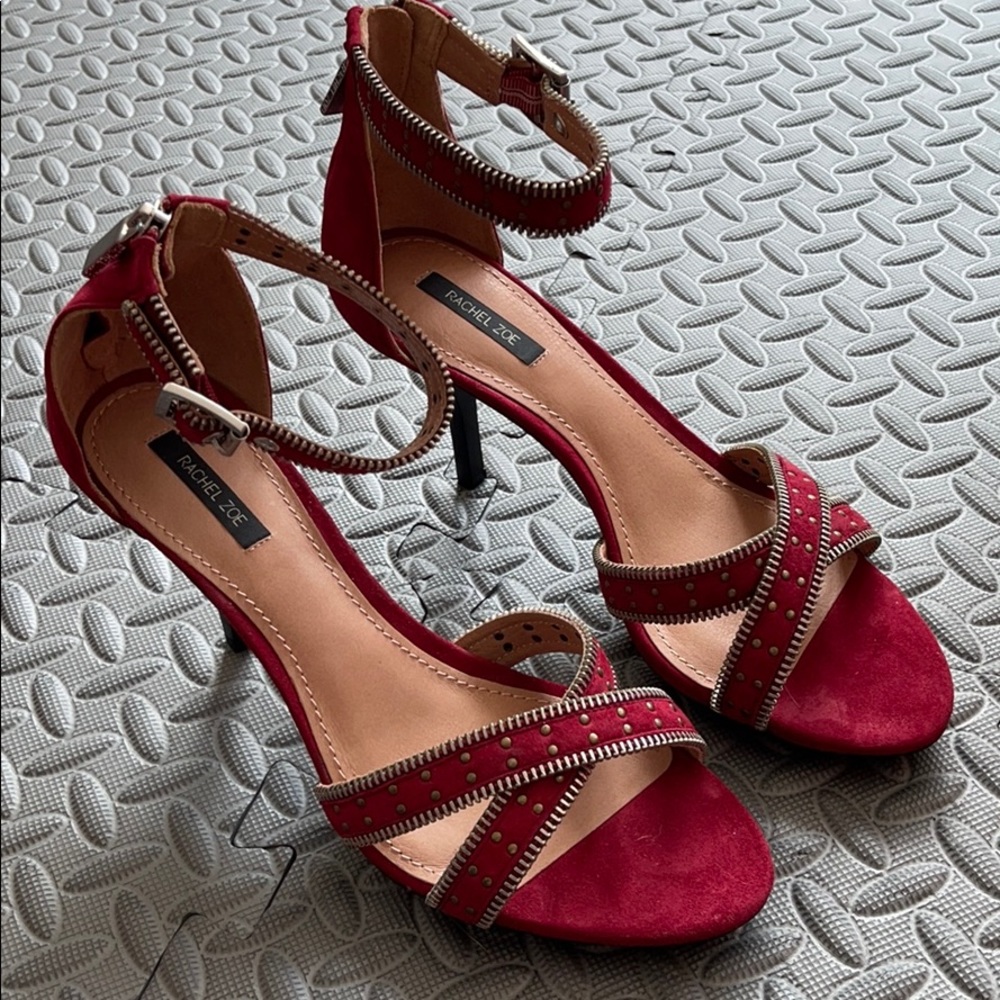 (Closet Clearance Sale!) NIB Red Zip Sandal